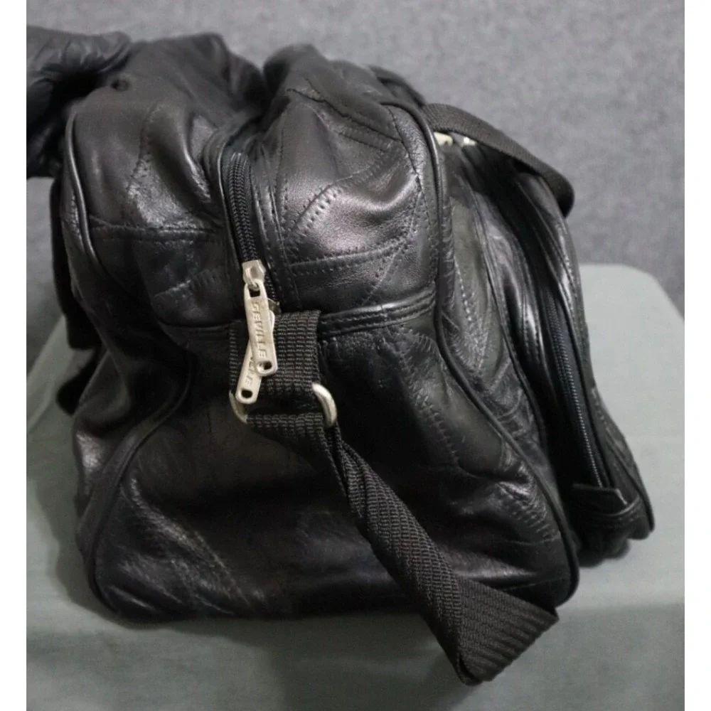 Seville Leather Shoulder Bag Black 18